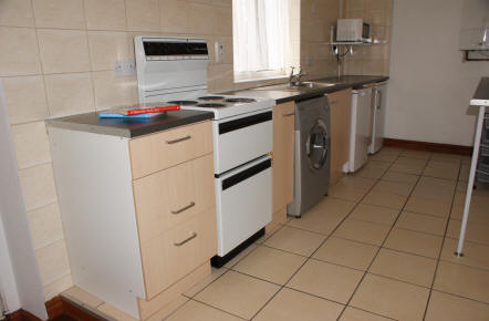University Student Accommodation 3 bed house in Lancaster kitchen