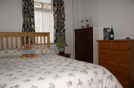 University Student Accommodation 3 bed house in Lancaster down stairs front bedroom
