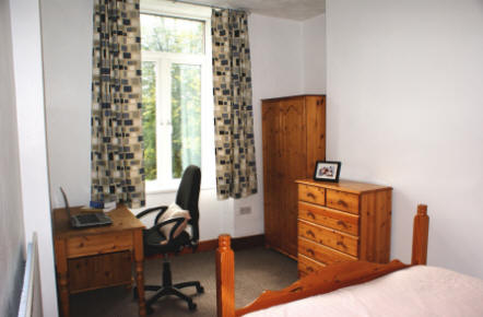 University Student Accommodation 2 bed flat in Lancaster back bedroom